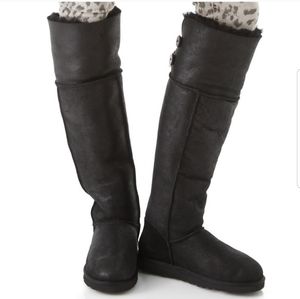 ISO over the knee uggs sz 6 or 7